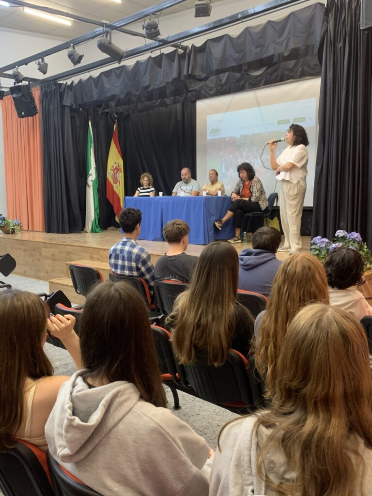 Charla con Solidarios 5