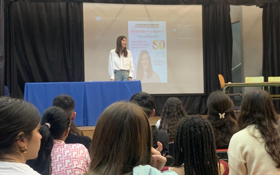 Estupenda charla de Thanya Romero