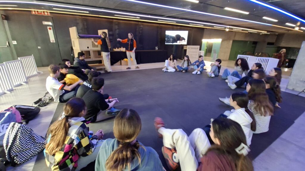 Disfrutamos en el Taller "Artefacto: un cuerpo colectivo" 14