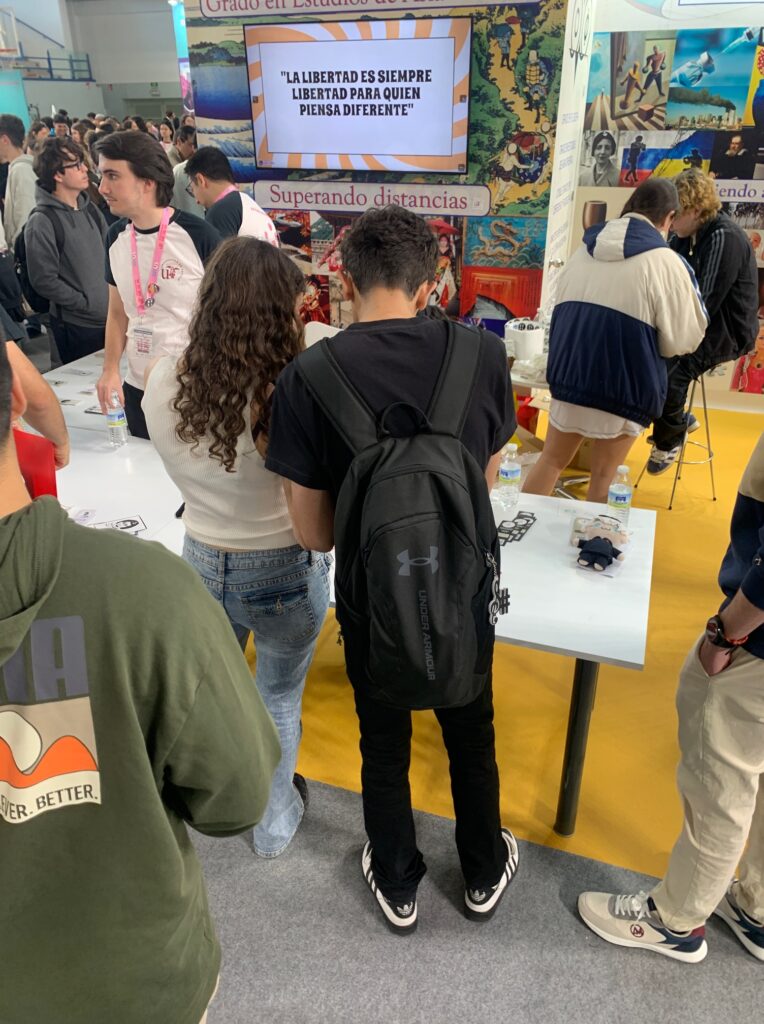 Visitamos el Salón de Estudiantes de la Universidad de Sevilla 2