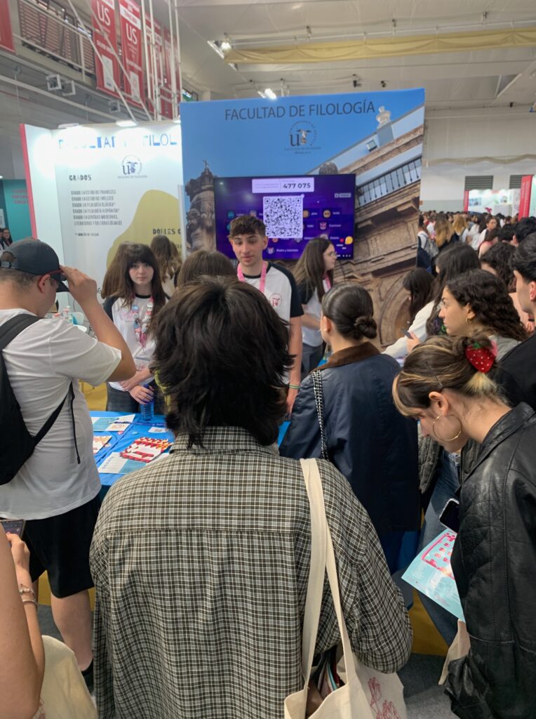 Visitamos el Salón de Estudiantes de la Universidad de Sevilla 3