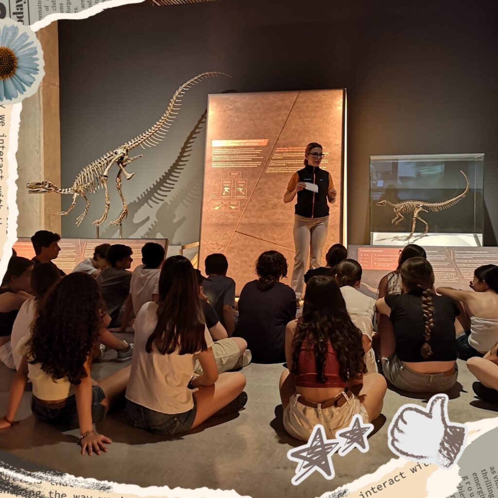 Dinosaurios, poemas, ciencia , música y literatura en Caixaforum 7